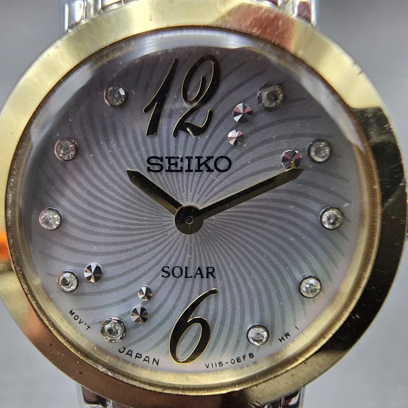 Seiko Solar Watch Women 24mm MOP Dial Two Tone Round V115-0CL0 Runs Crystals1