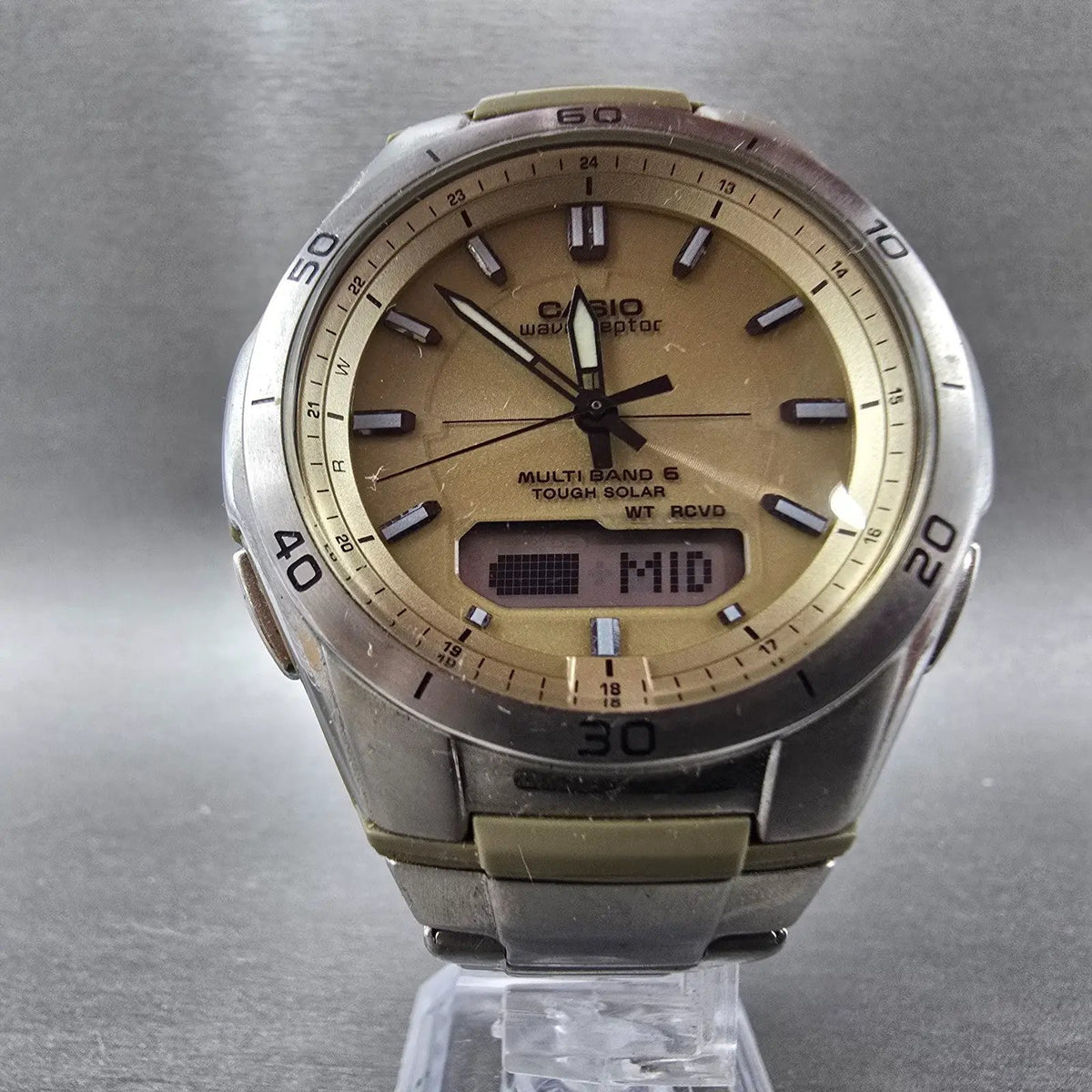 Casio Wave Ceptor Watch Men 43mm Champange Dial Silver Solar Alarm Daydate Runs5