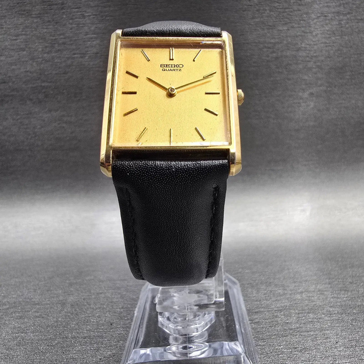 Seiko Tank Watch Men 25mm Gold Dial Gold Rectangle 5Y30-5069 New Battery VTG JP5