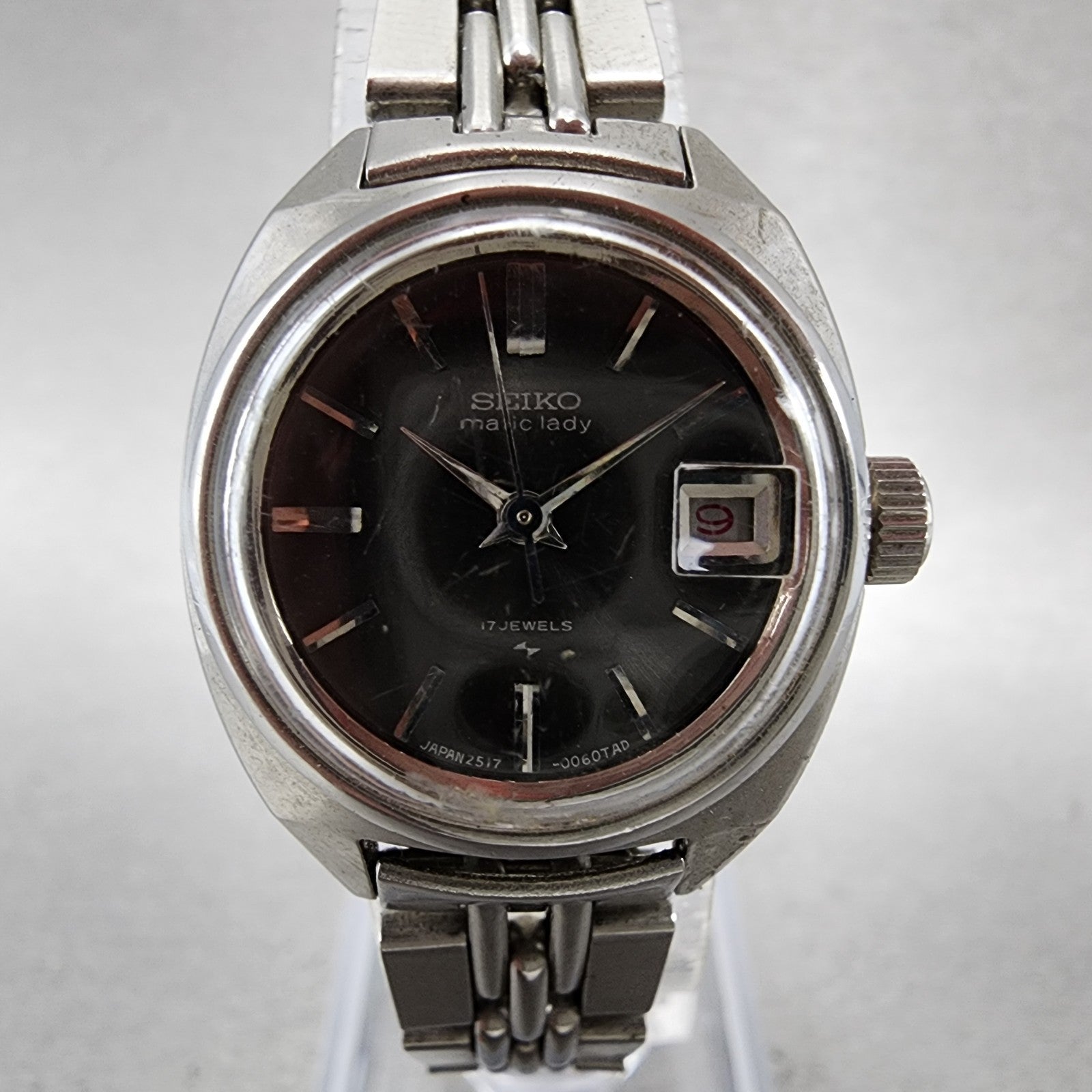 Seiko Matic Lady Watch Women 23mm Gray Dial Silver Tone Automatic 25170211 Runs1