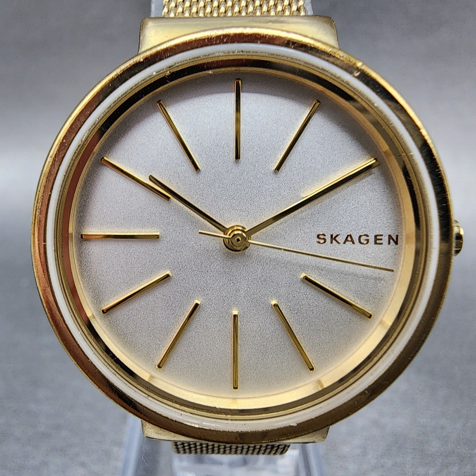Skagen Ancher Watch Women 30mm Silver Dial Gold Tone Round SKW2477 New Battery1