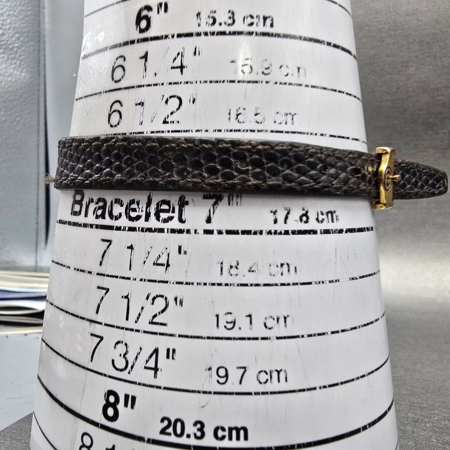 Gucci 2000L Watch Women 22mm Black Dial Gold Plated Round New Battery VTG BDRER12