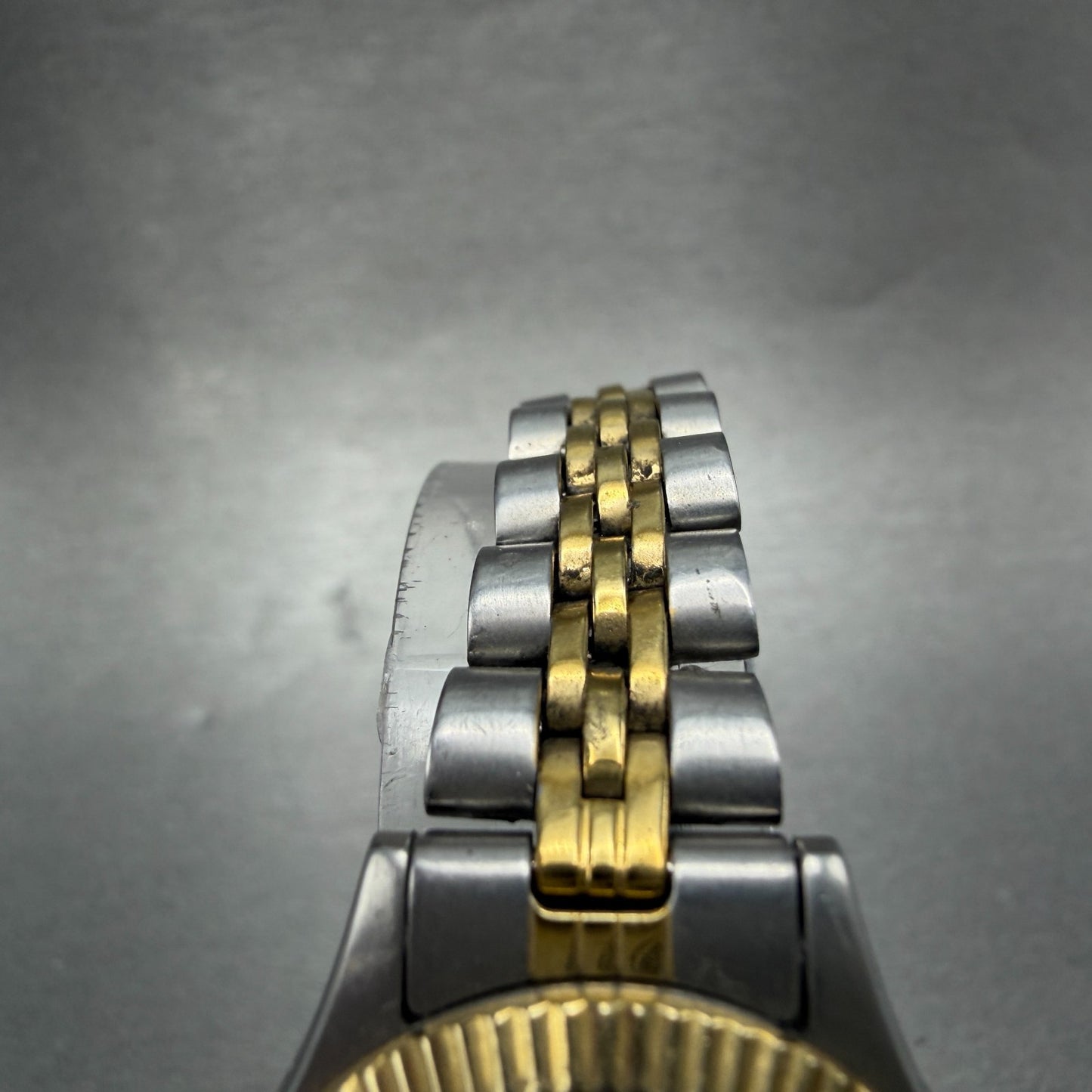 Citizen CQ Watch Women 25mm Silver Dial Two Tone Daydate 1002-R15119 New Battery4