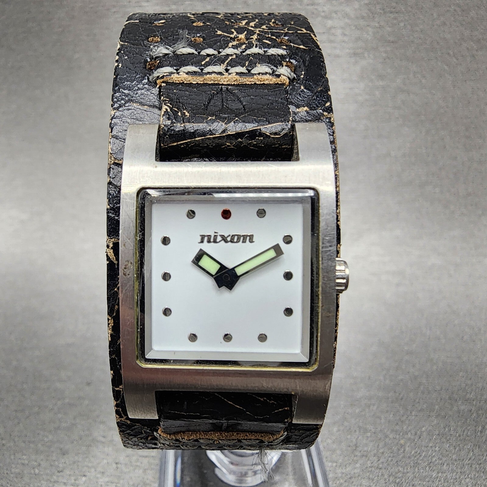 Nixon The Lizzie Watch Women 22mm White Dial Steel Leather Band New Battery0