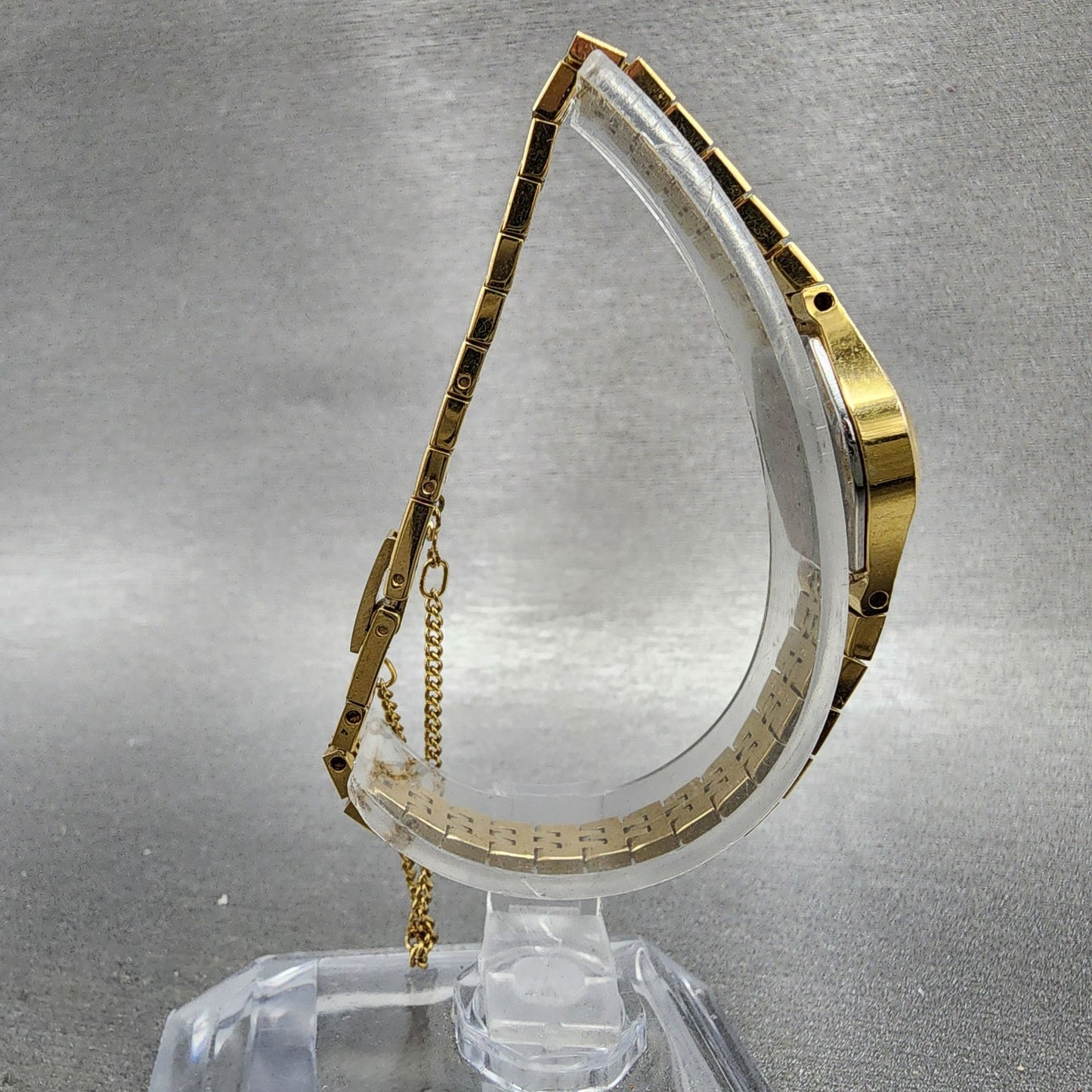 Seiko Watch Women 17mm Champagne Dial Gold Tone 2C205759 Oval New Battery8