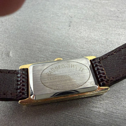 Seiko Tank Watch Women 13mm Gold Dial Gold Tone Rectangle 2e20-6120 New Battery9