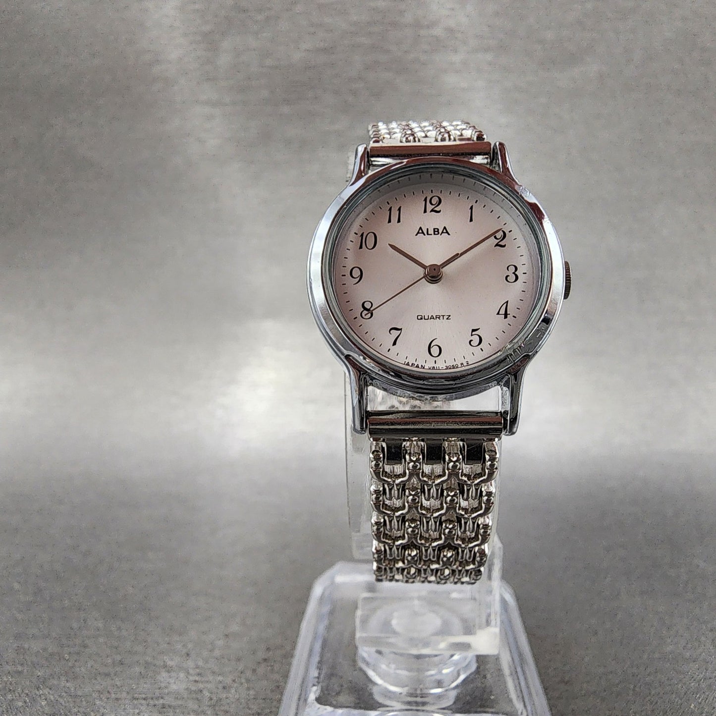 Seiko Alba Watch Women 23mm Silver Dial Silver Tone V8110780 New Battery5