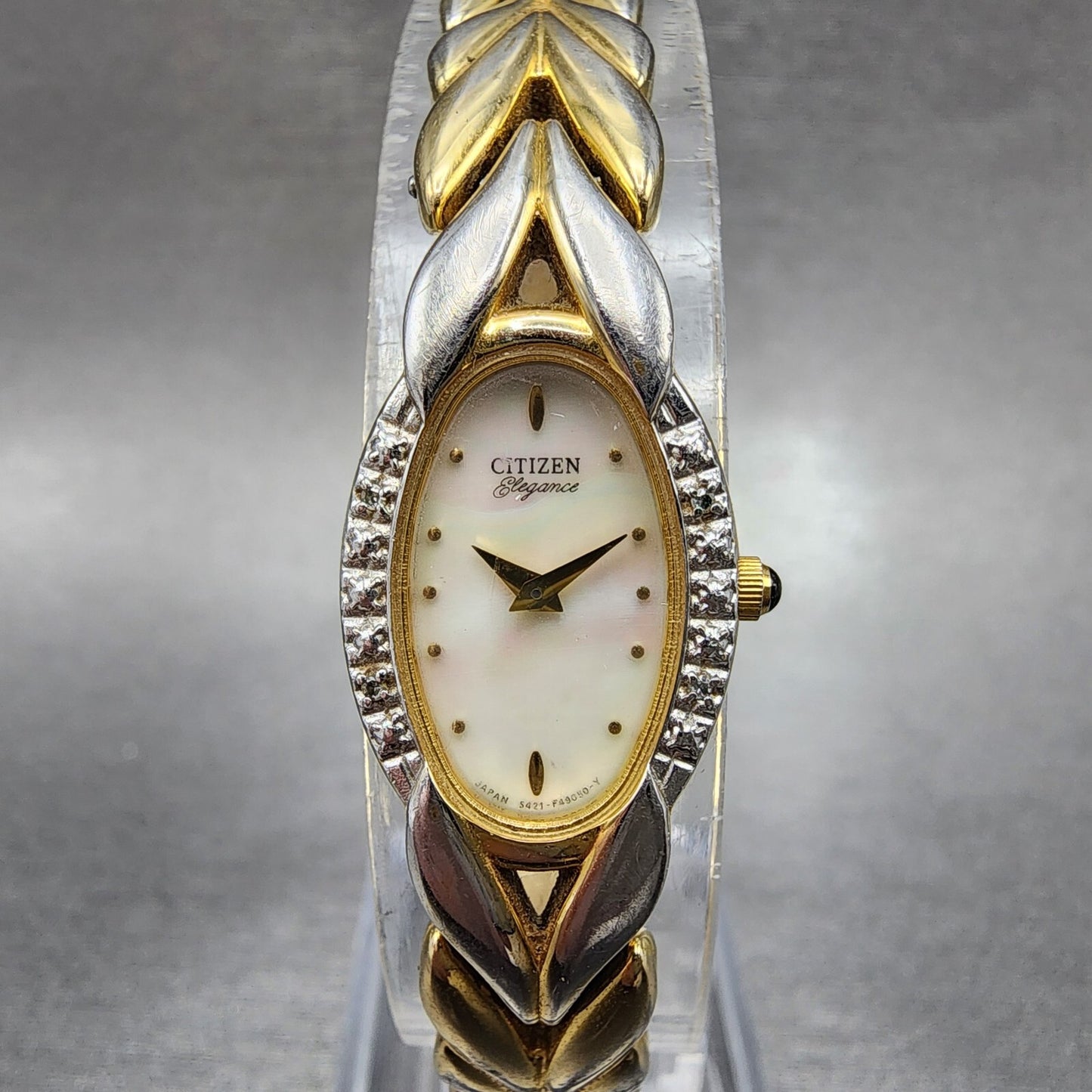 Citizen Elegance Watch Women 15mm MOP Dial Gold Tone Oval 5421F44701 New Batt0