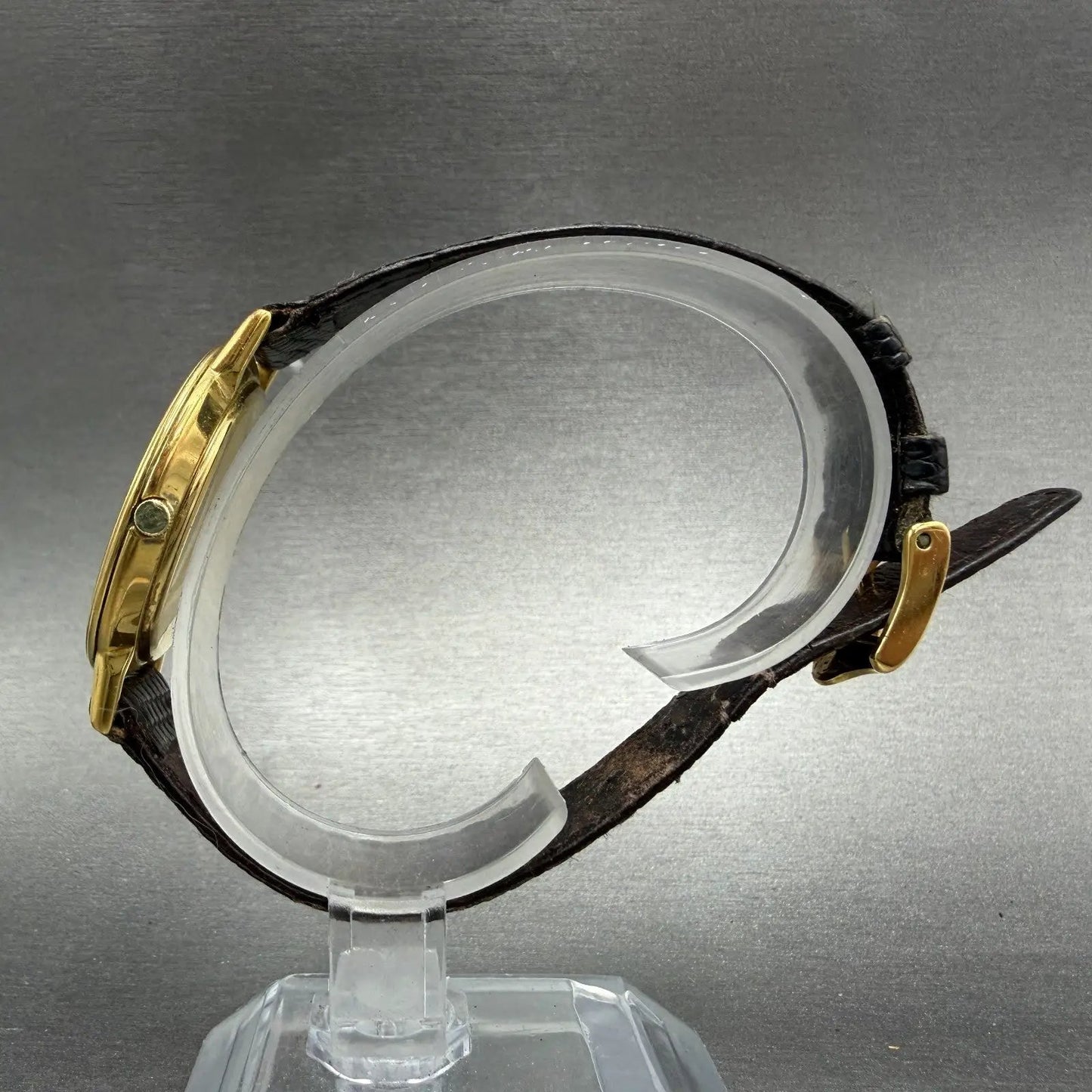 Gucci 3001M Watch Men 33mm Champagne Dial Gold plated Round New Battery VTG6