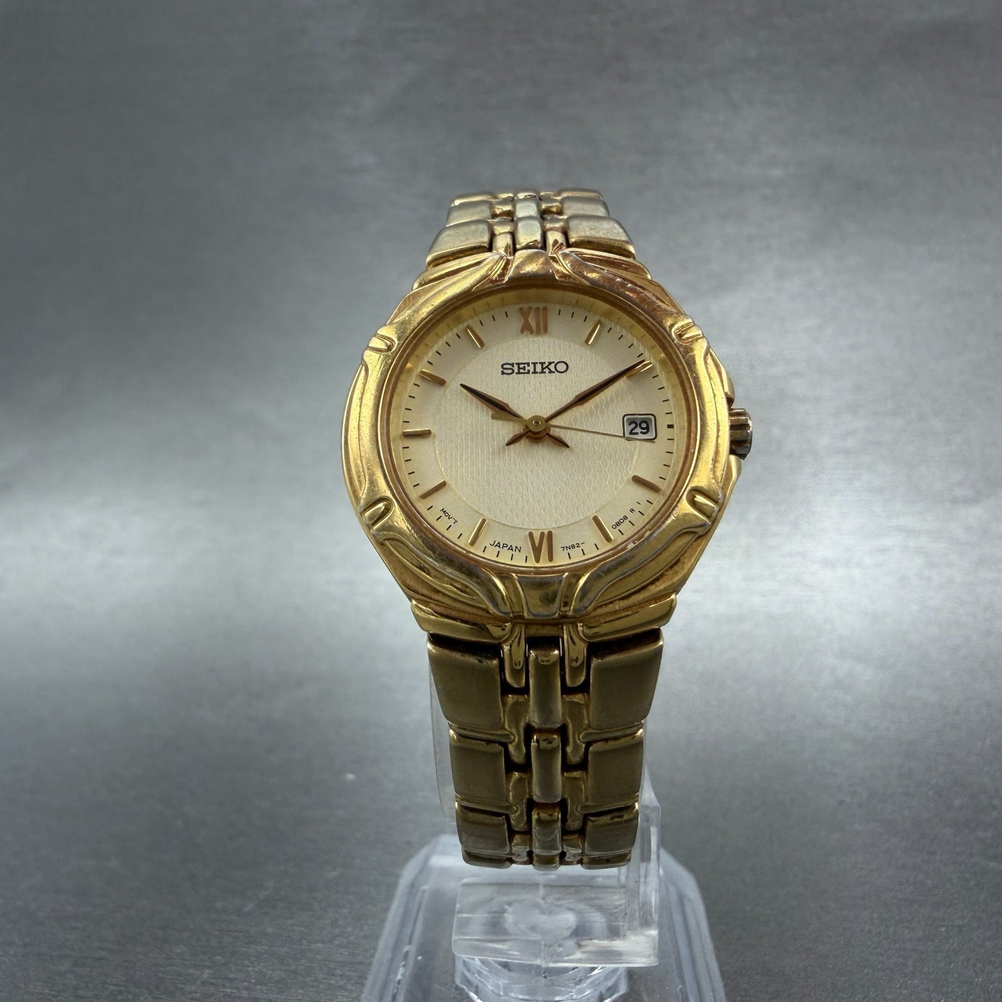 Seiko Watch Women 26mm Champagne Dial Gold Tone Date Round 7n82-0at0 New Battery5
