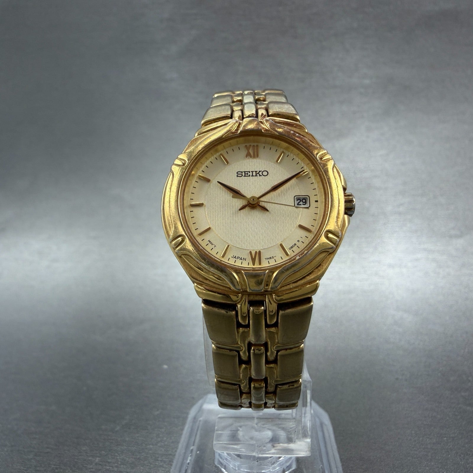 Seiko Watch Women 26mm Champagne Dial Gold Tone Date Round 7n82-0at0 New Battery5