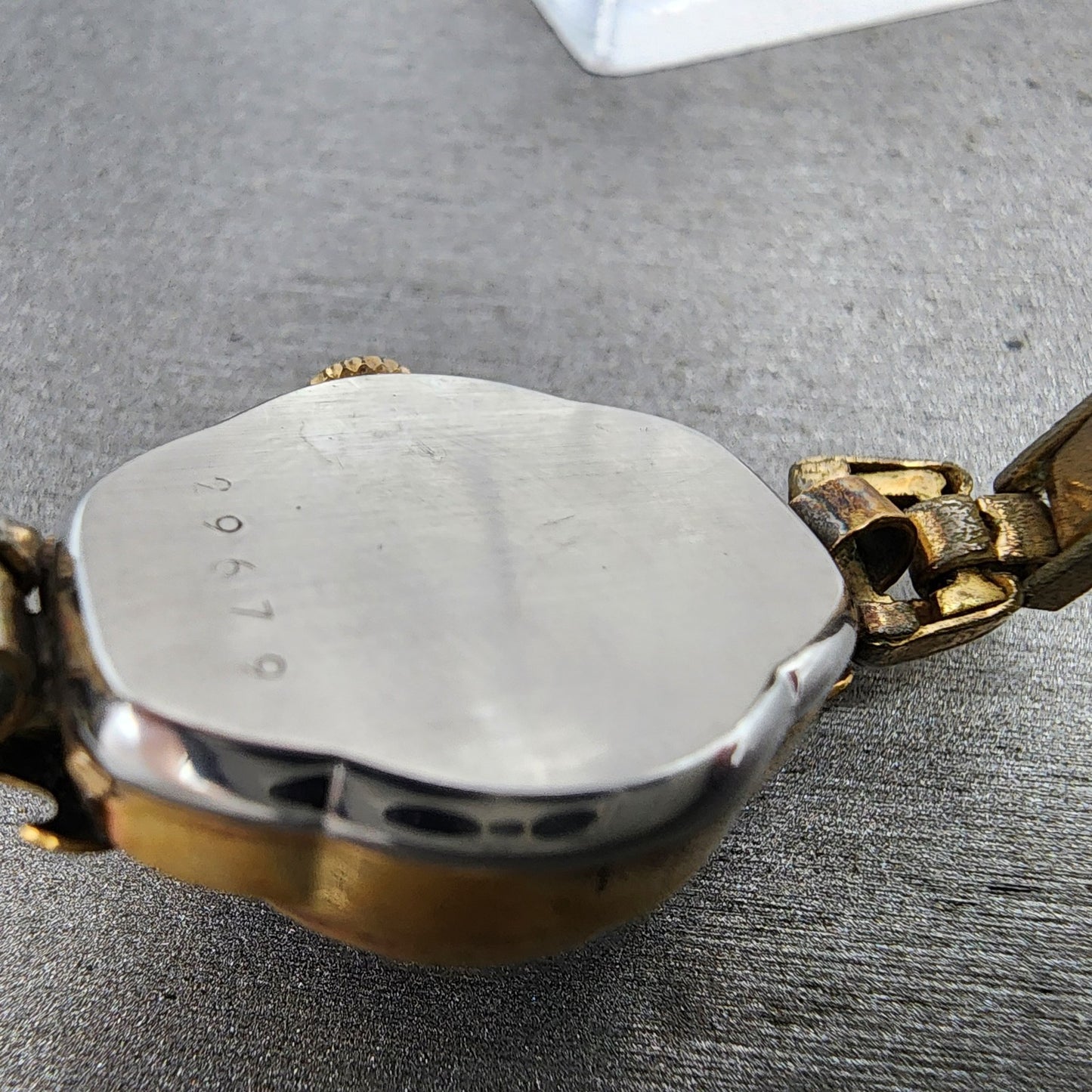 Rotary Watch Women 18mm Cream Dial Gold Tone Round Manual Wind Runs Flip Cover9