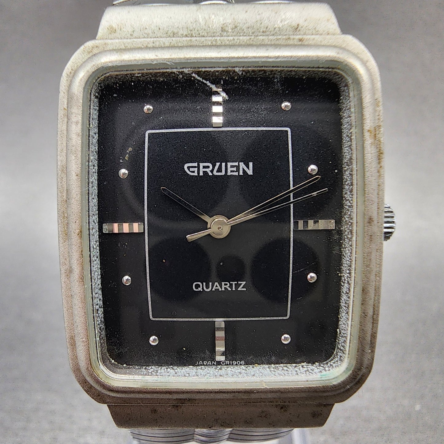 Gruen Tank Watch Men 28mm Black Dial Silver Tone Rectangle 192Y121 New Battery1