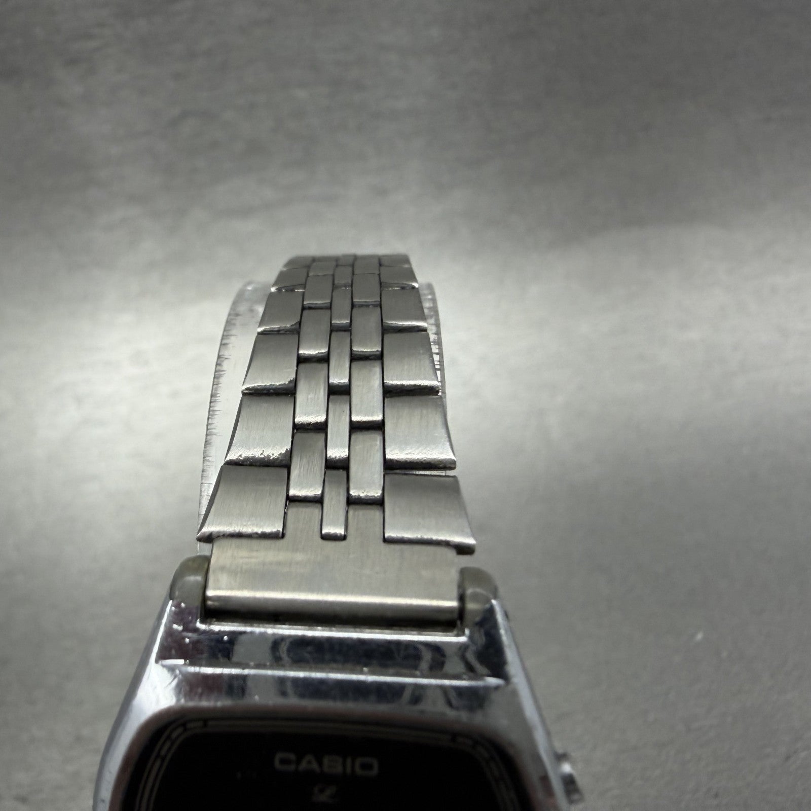 Casio LB320 Watch Women 25mm Digital Silver Tone Round New Battery Vintage4