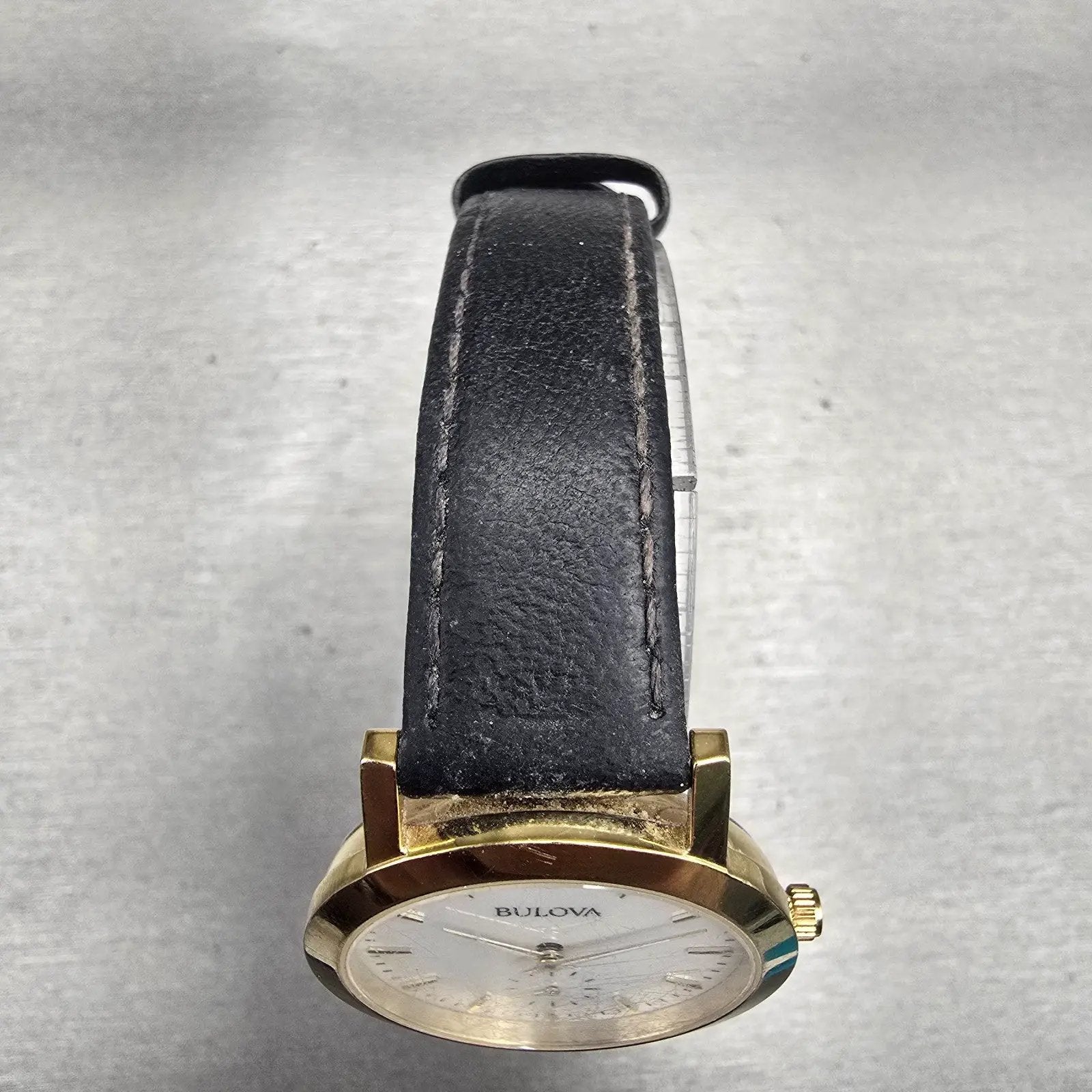 Bulova Watch Women 32mm White Dial Gold Tone Round 97L159 New Battery4