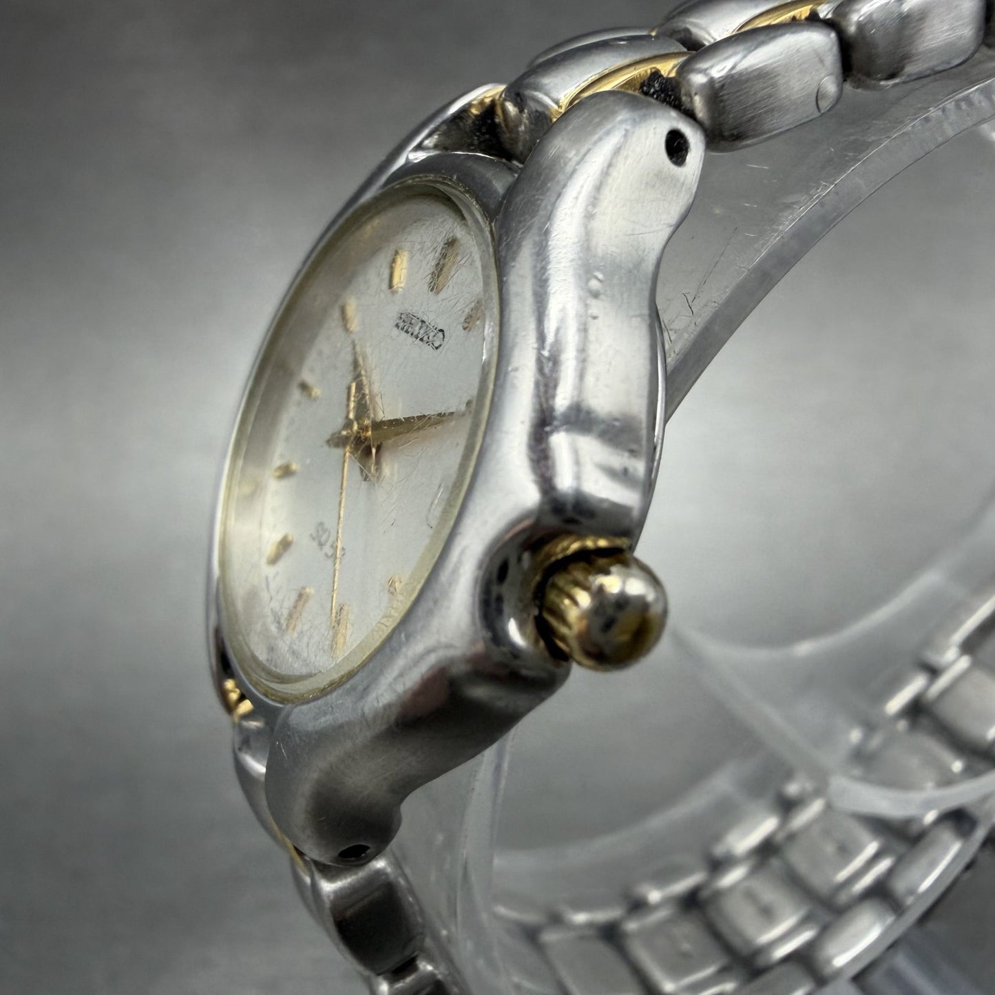 Seiko SQ 50 Watch Women 25mm White Dial Two Tone Date 7N82-0301 New Battery LK d2