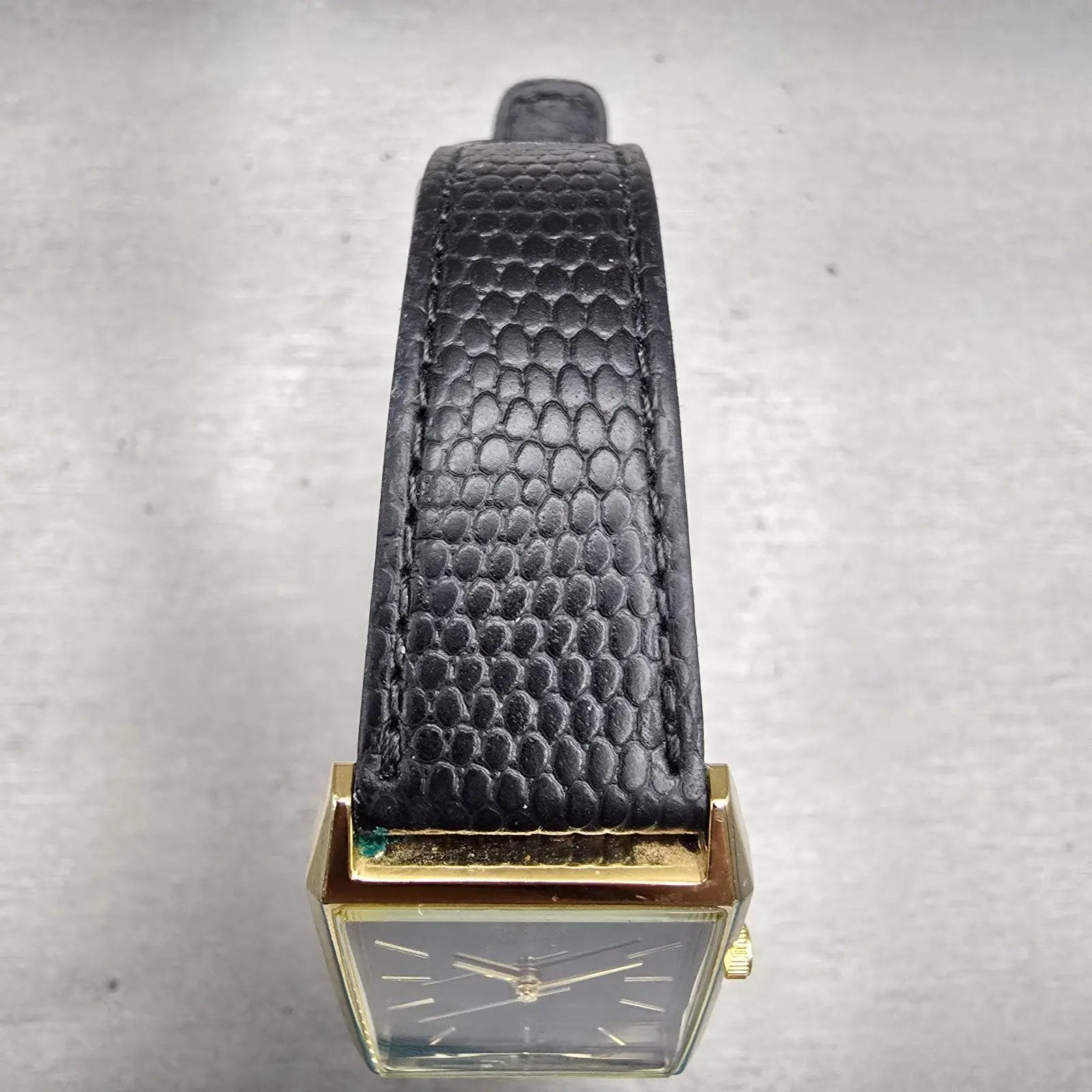 Citizen CQ Watch Men 25mm Black Dial Gold Tone Rectangle 5130-K02627 New Battery4