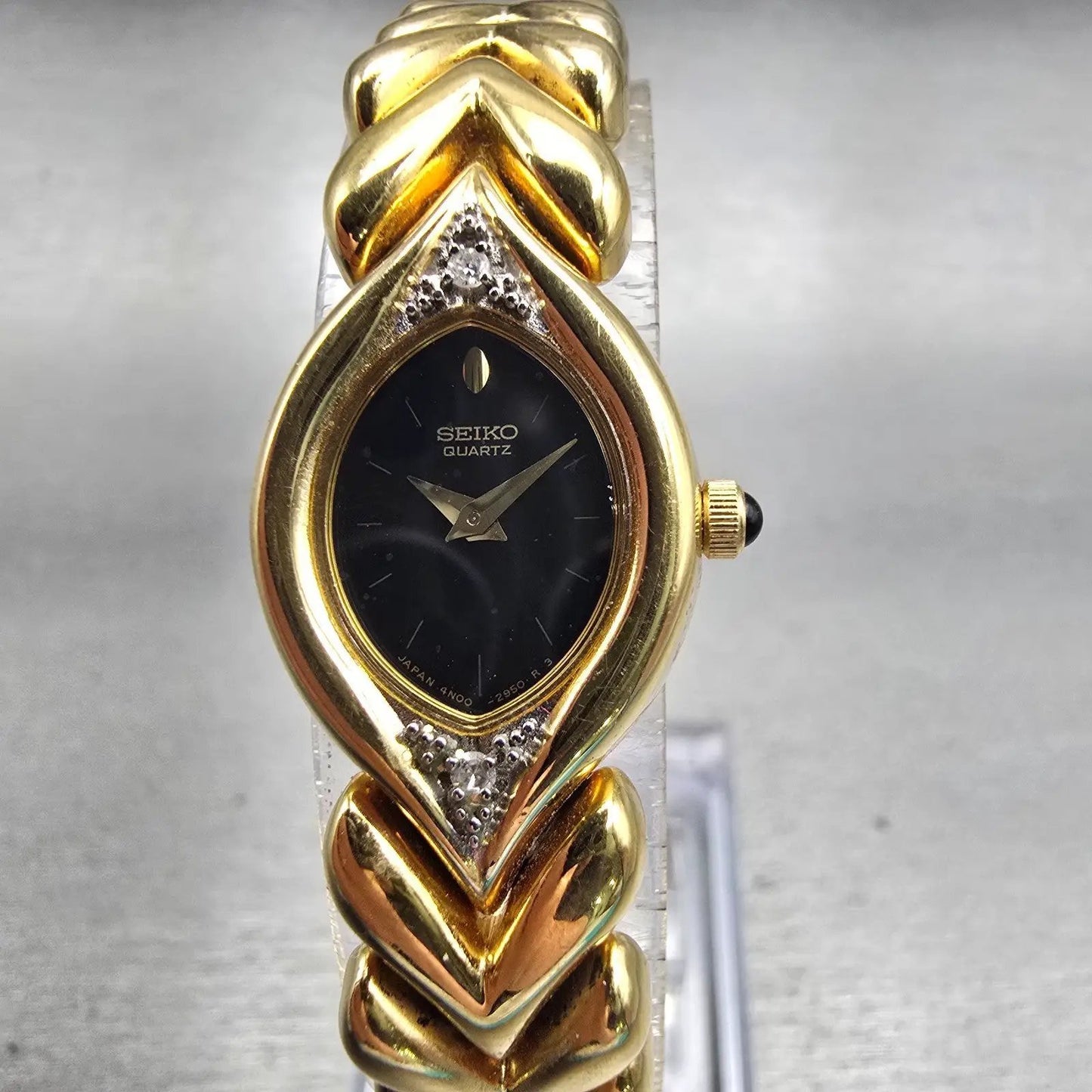 Seiko Watch Women 17mm Black Dial Gold Tone Gemmed 4N00-5979 New Battery Vintage0