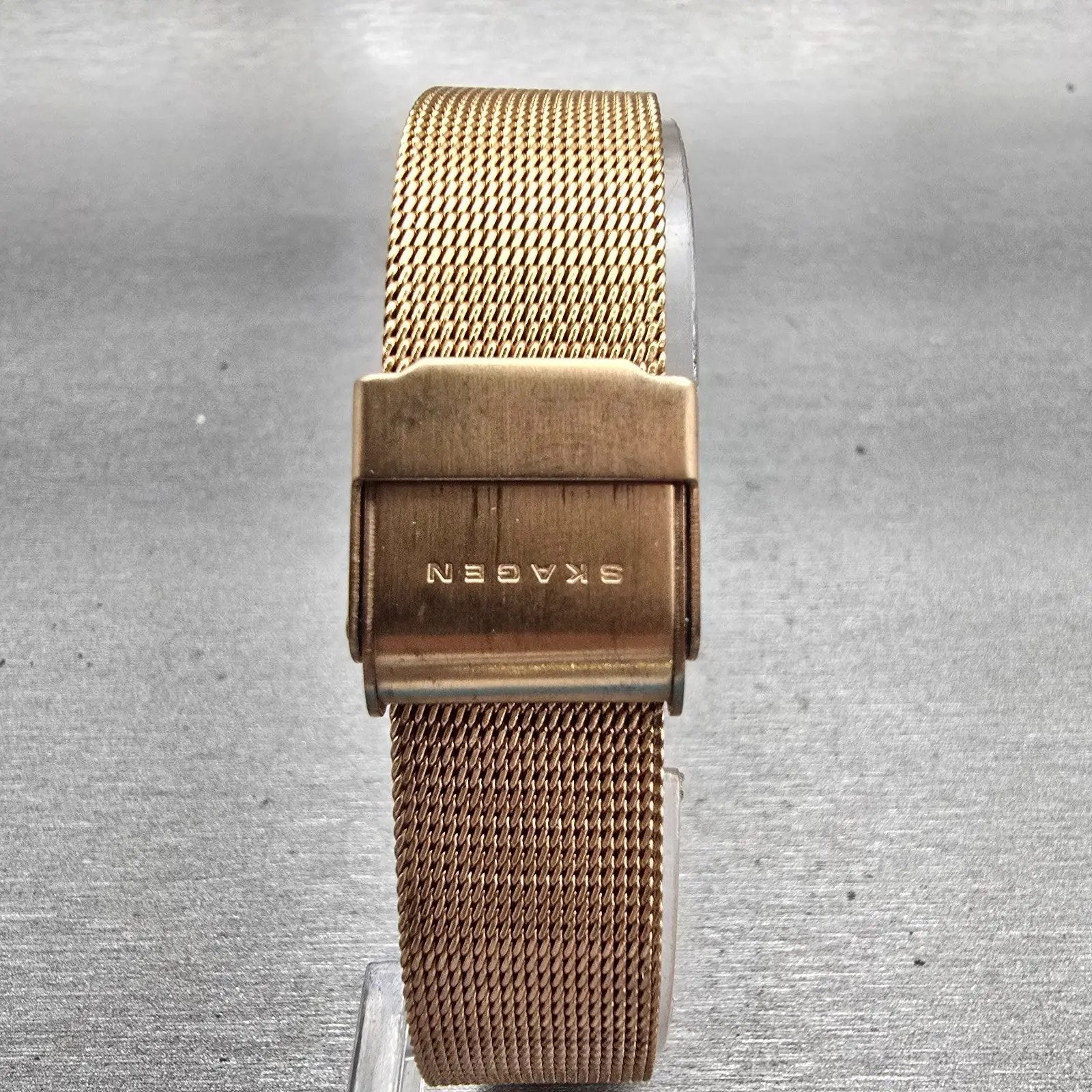 Skagen Denmark Watch Women 27mm Brown MOP Dial Gold Tone Date 880LRDR New Batt7