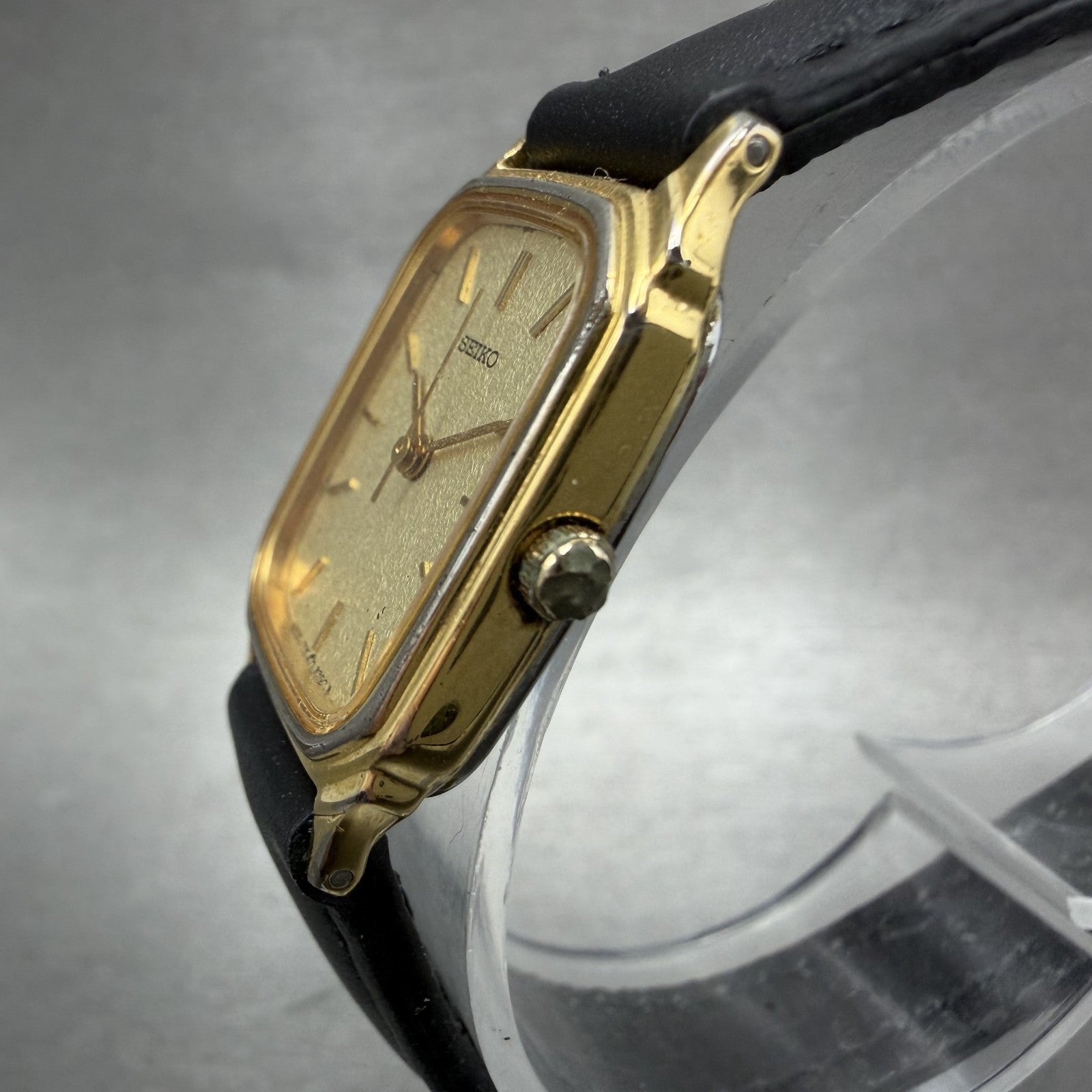 Seiko Tank Watch Women 19mm Champagne Dial Gold Tone 73216270 New Battery2