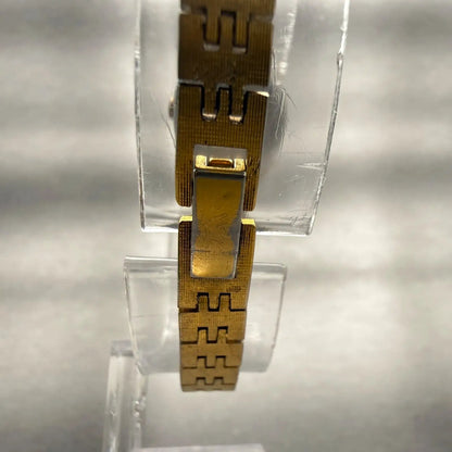 48304582