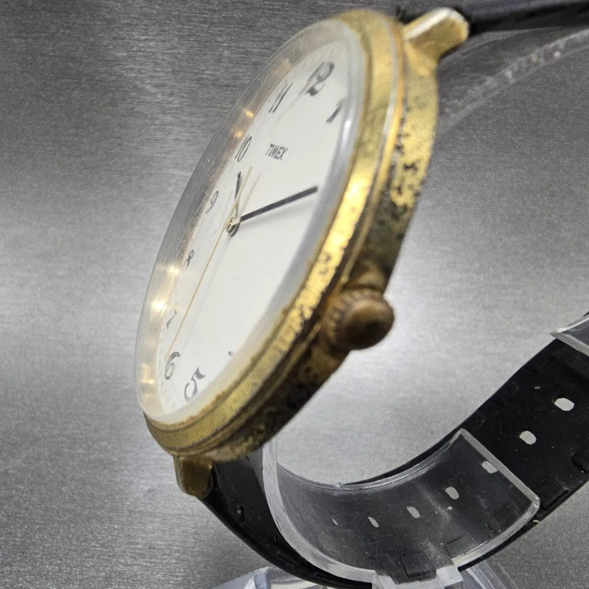 Timex Watch Men 45mm White Dial Gold Tone Round Vintage New Battery2
