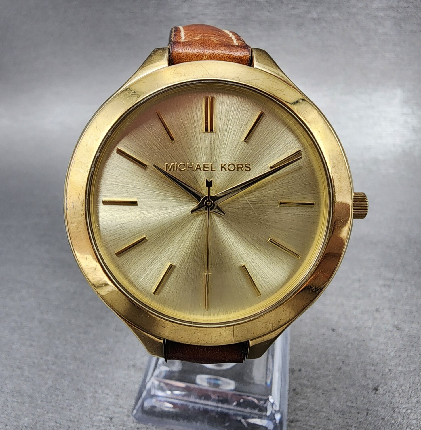 Michael Kors Slim Runway Watch Women 42mm Gold Dial Gold Tone Round New Battery0