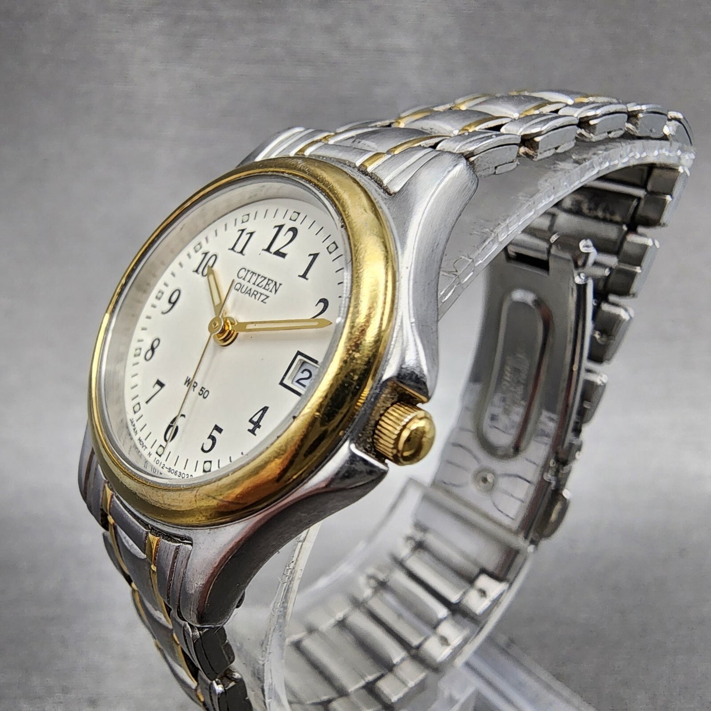 Citizen Watch Women 24mm Cream Dial Two Tone Date Round 1012S038375 New Battery2