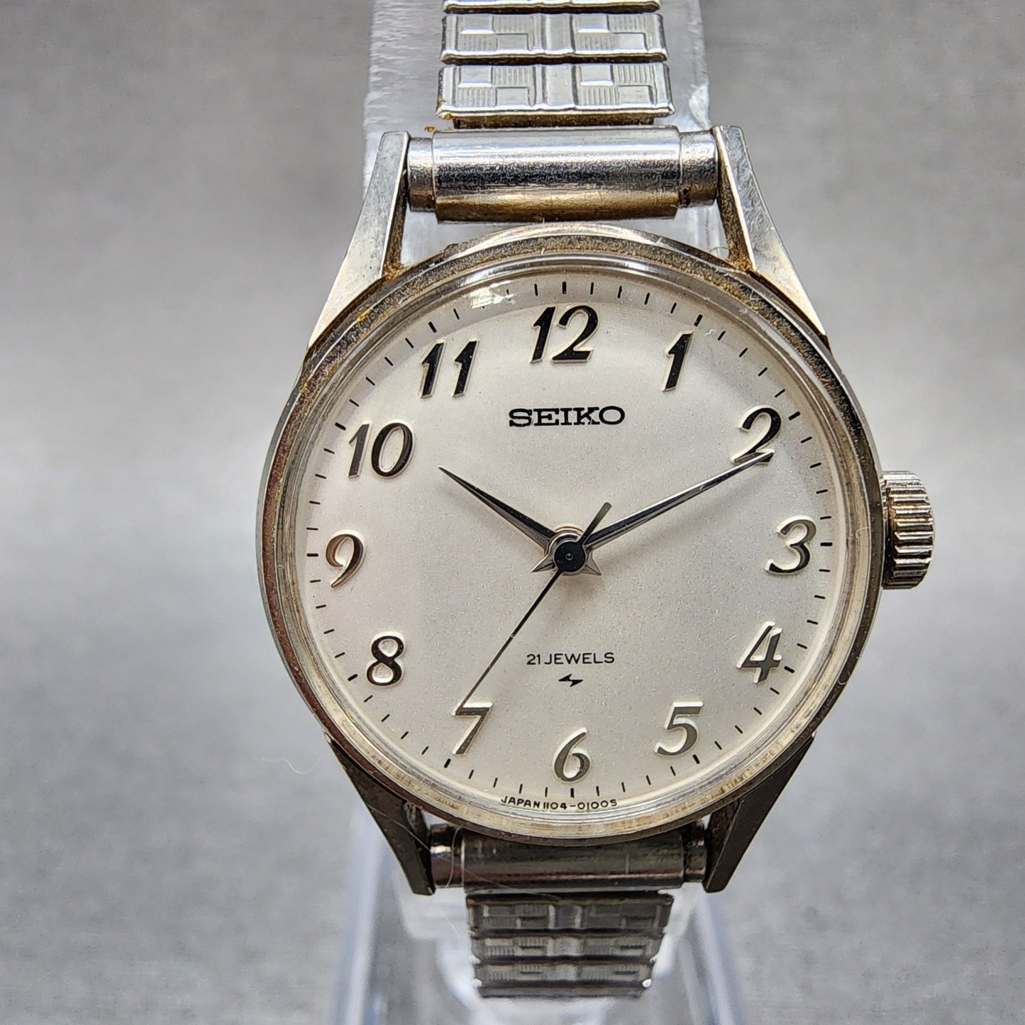 Seiko Watch Women 23mm Silver Dial Silver Tone Manual Wind 11040031 Runs0