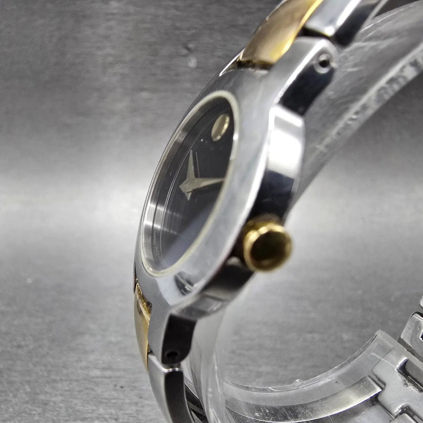 Movado Amorosa Watch Women 24mm Black Dial Two Tone Round 81 E4 1842 New Battery2