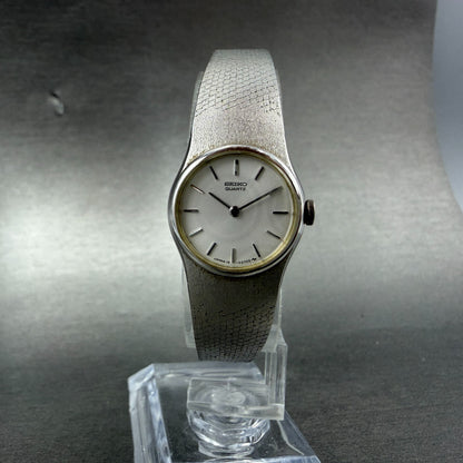 Seiko Watch Women 19mm Silver Dial Silver Tone Round 16-0079 New Battery JYYF65