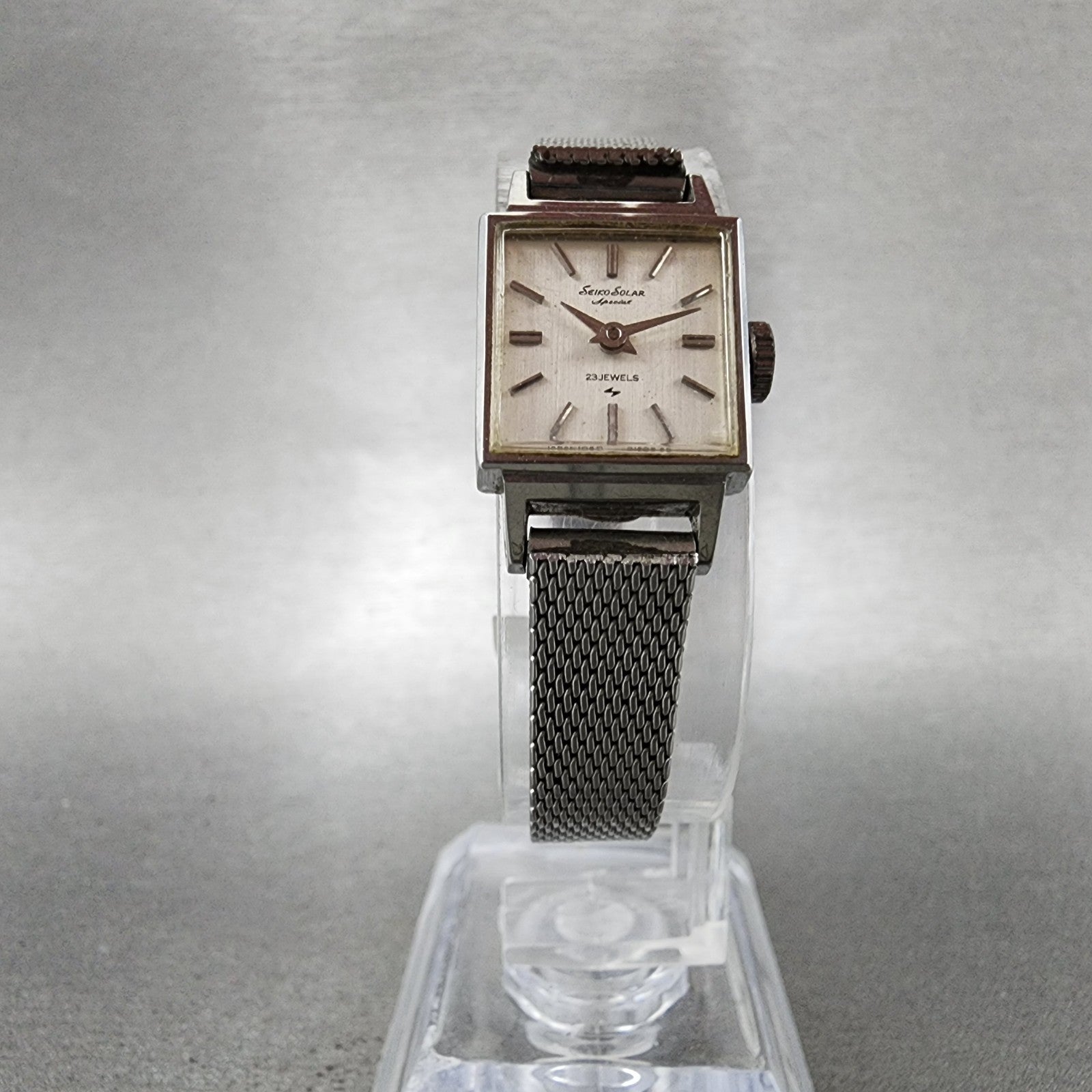 Seiko Solar Special Tank Watch Women 15mm Silver Tone Stainless Steel Runs5