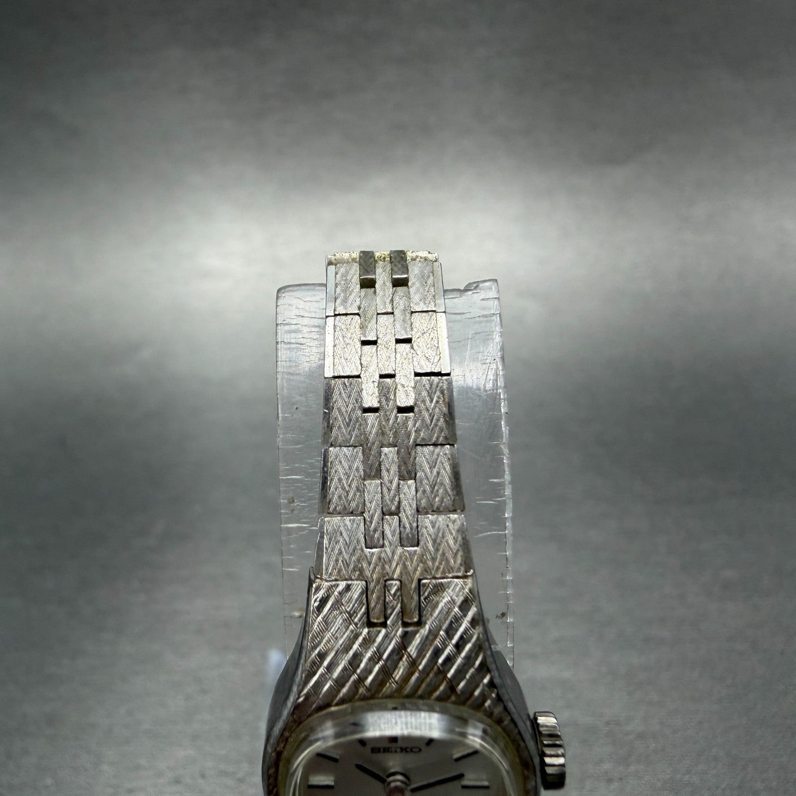 Seiko Watch Women 17mm Silver Dial Silver Tone Round 1120-3020 Manual Runs VTG4