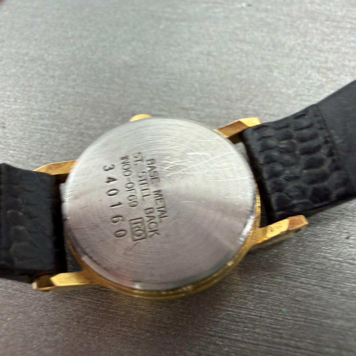 Seiko Watch Women 20mm Black Dial Gold Tone Round Vintage 1N00-0F69 New Battery79
