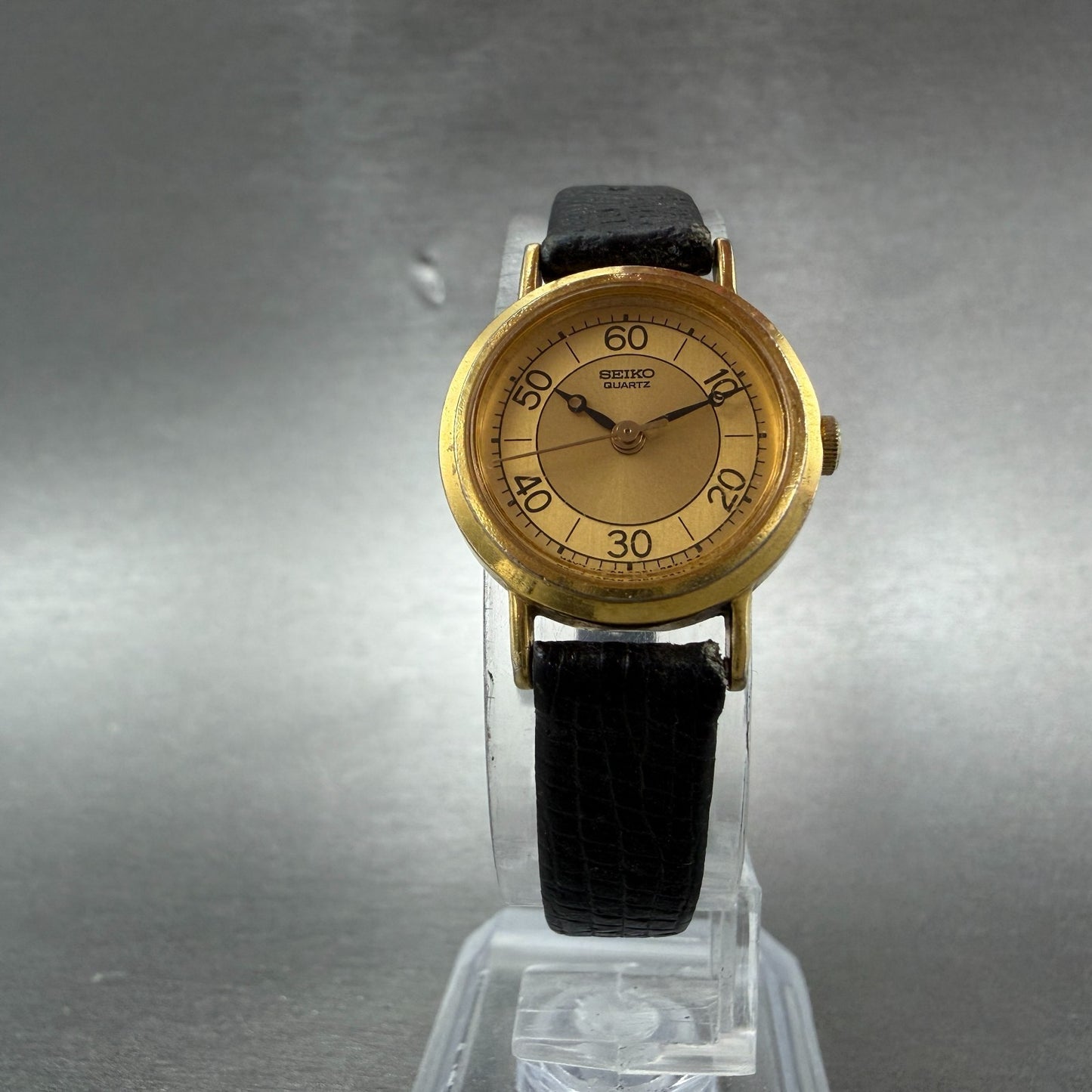 Seiko Watch Women 21mm Champagne Dial Gold Tone Round VTG 4N01-0301 New Battery5