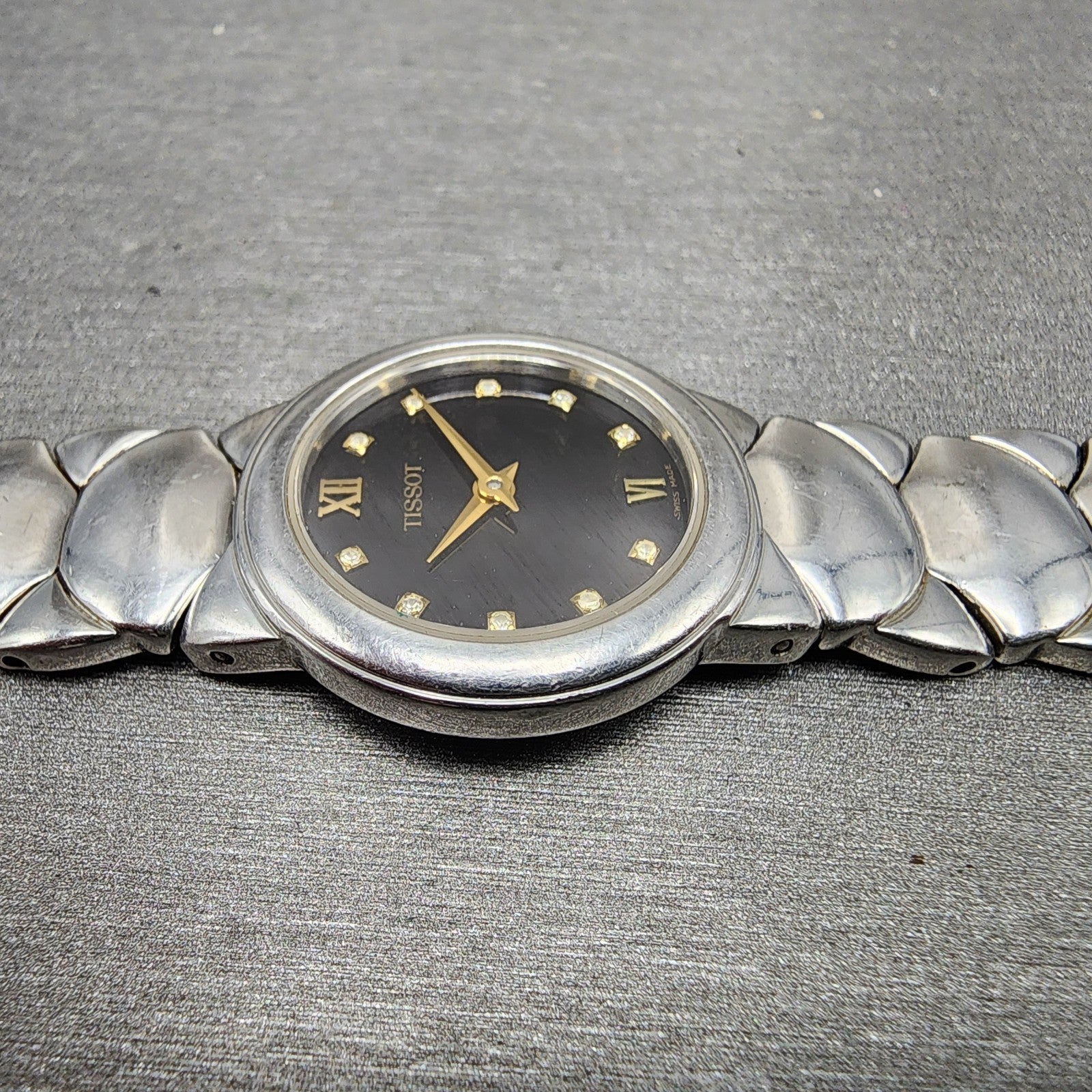 Tissot Watch Women 25mm Black Dial Steel Round BROKEN BAND New battery5