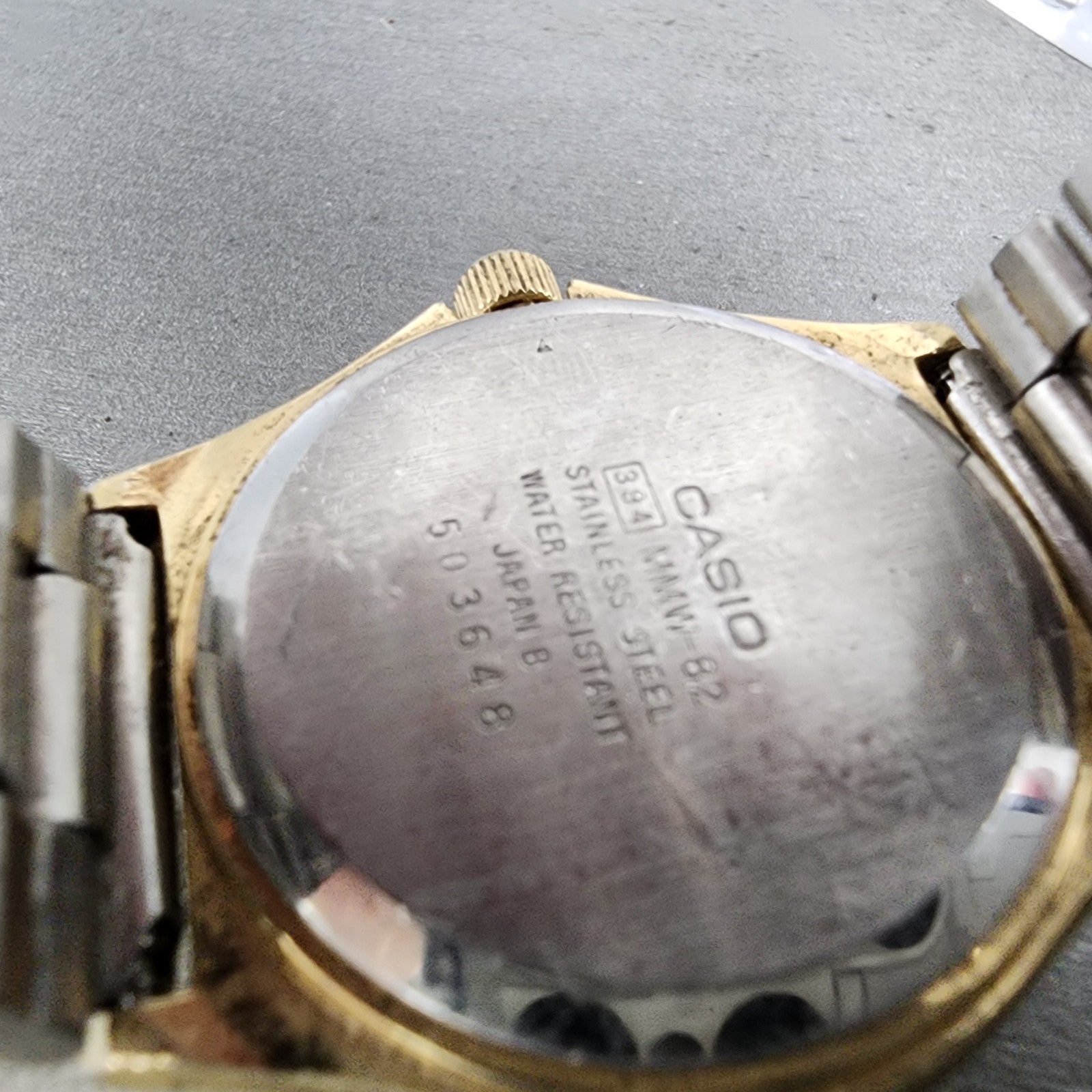 Casio Watch Men 35mm Champagne Dial Gold Daydate Round MMW82 New Battery9