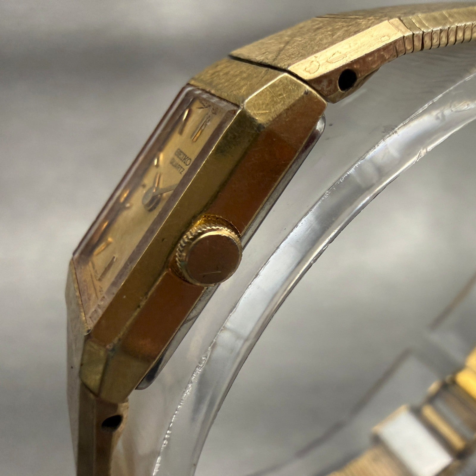 Seiko Watch Women 12mm Gold Dial Gold Tone Rectangle 2E20-5029 New Battery1