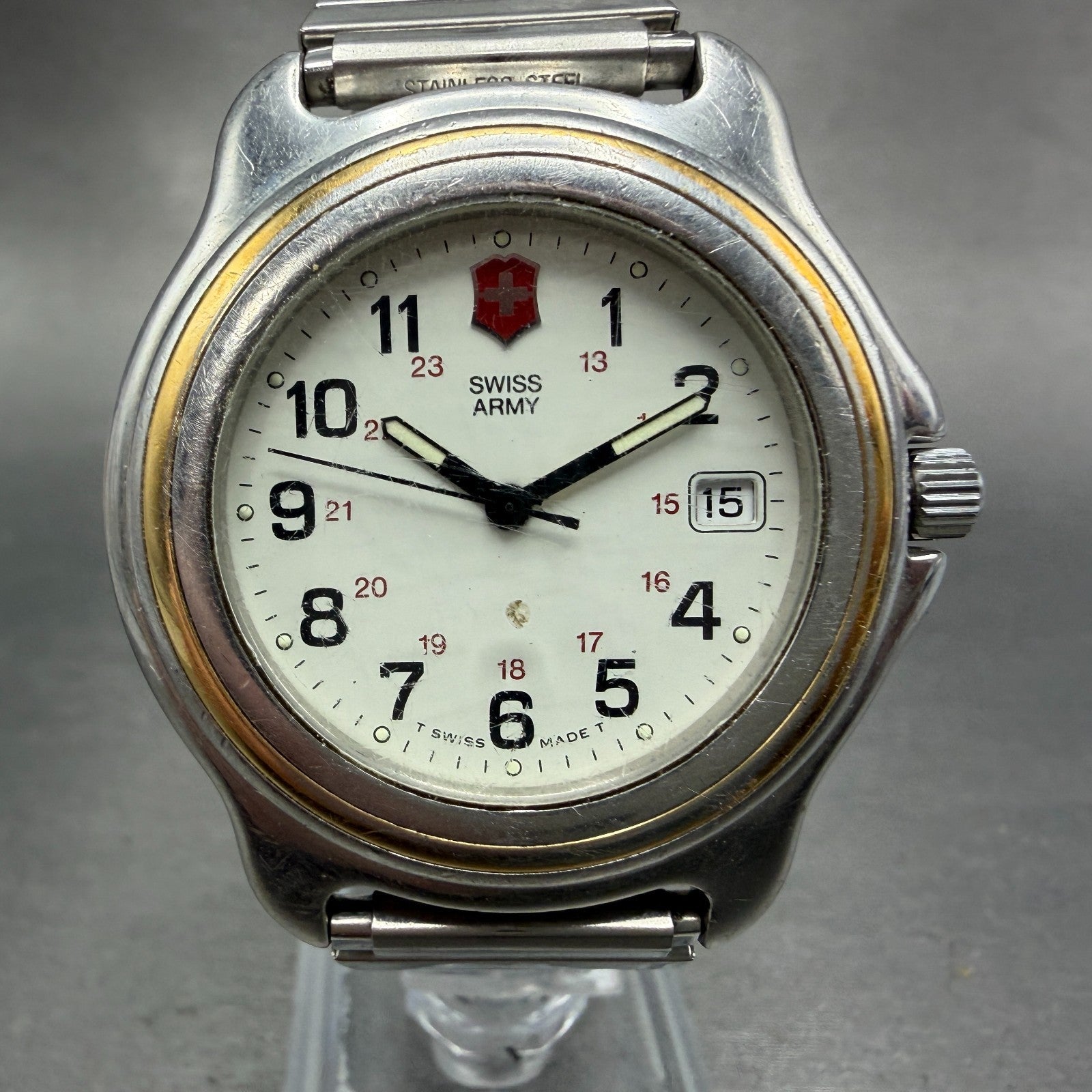 Swiss Army Victorinox Watch Men 39mm White Dial Two Tone Date Round PARTS VTG0