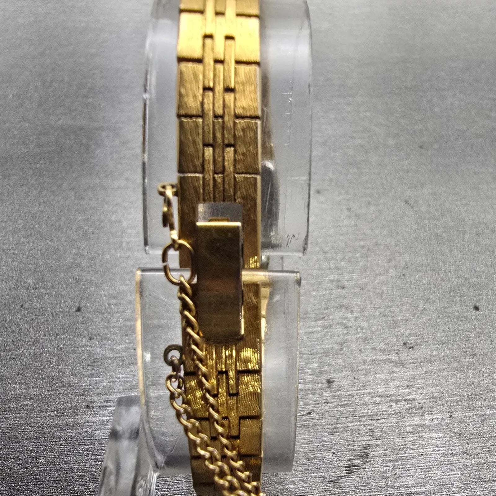 Seiko Watch Women 12mm Gold Dial Gold Tone Rectangle 2E20-5559 New Battery VTG7