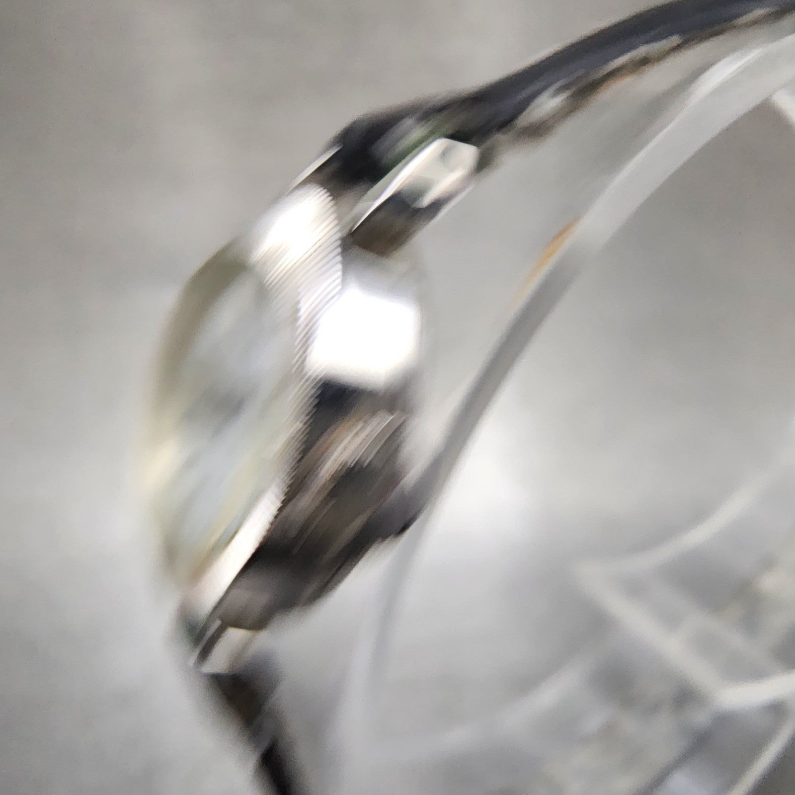 Seiko Solar Watch Women 15mm Silver Dial Silver Tone Manual Oval 100470 Runs2