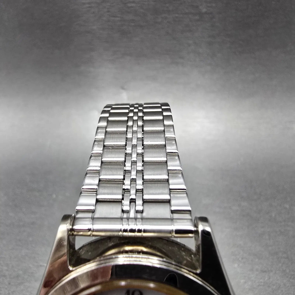Citizen Eco-Drive Junction Watch Men 36mm White Dial Two Tone Round Runs JDM4