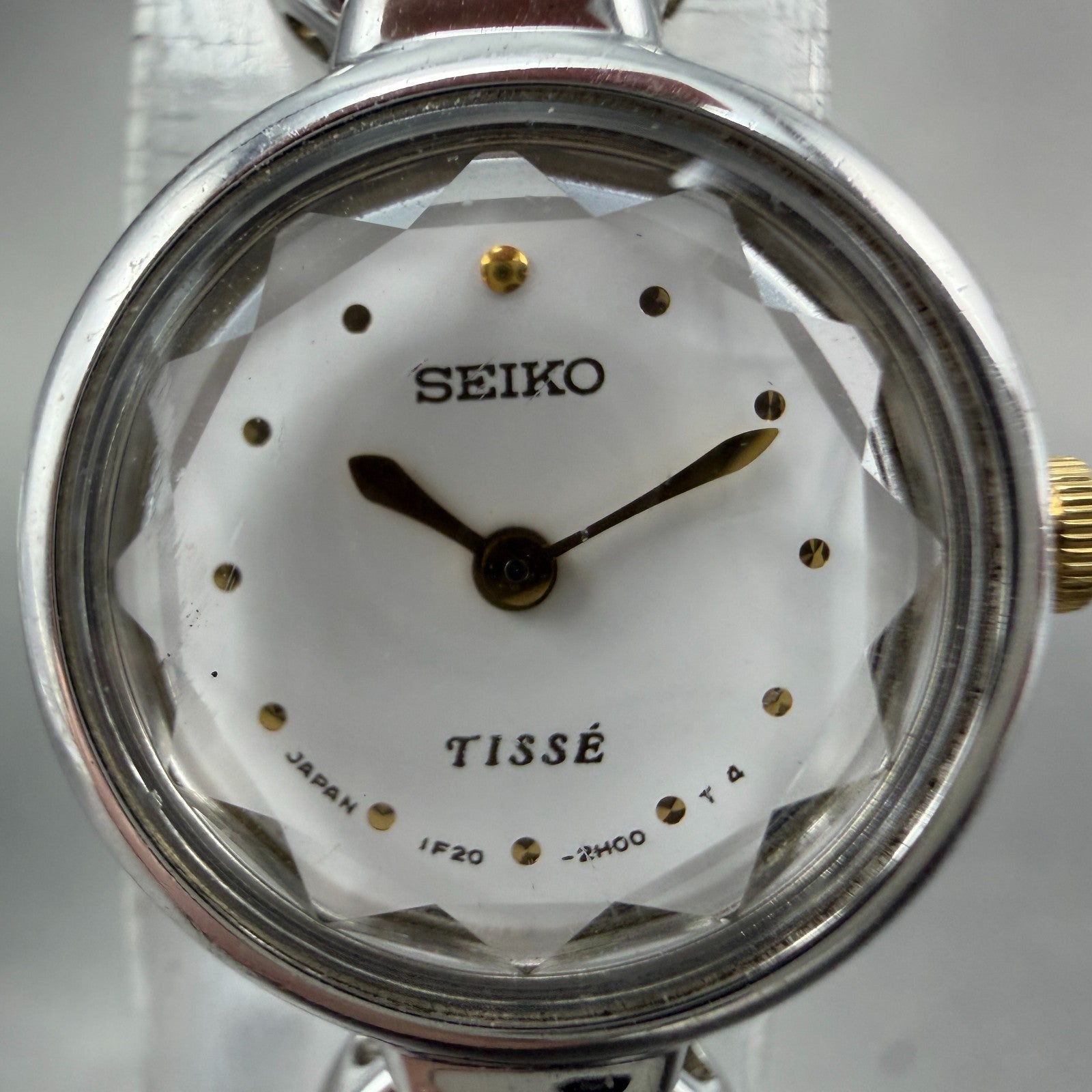 Seiko Tisse Watch Women 18mm White Dial Silver Tone Hearts 1F20-1B20 New Batt F41