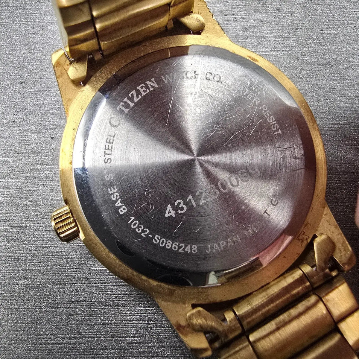 Citizen Watch Men 35mm Gold Dial Gold Tone Gemmed Round 1032-S086248 New Battery10