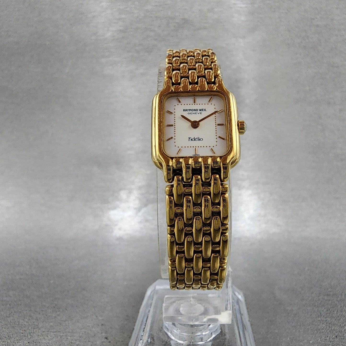 Raymond Weil Fidelio Tank Watch Women 17mm White Dial Gold Tone 3723 New Battery5