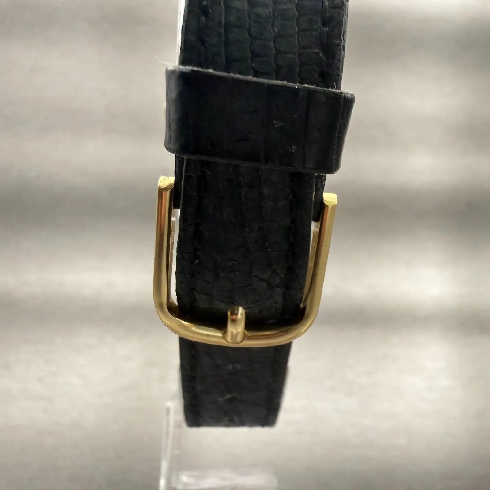 Citizen CQ Watch Men 34mm Black Dial Gold Tone Daydate Round 6100-S20269 New Bat7