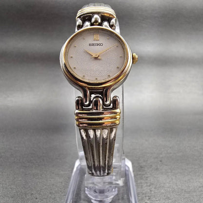 Seiko Watch Women 21mm White Dial Two Tone Round V400-1229 New Battery Vintage5