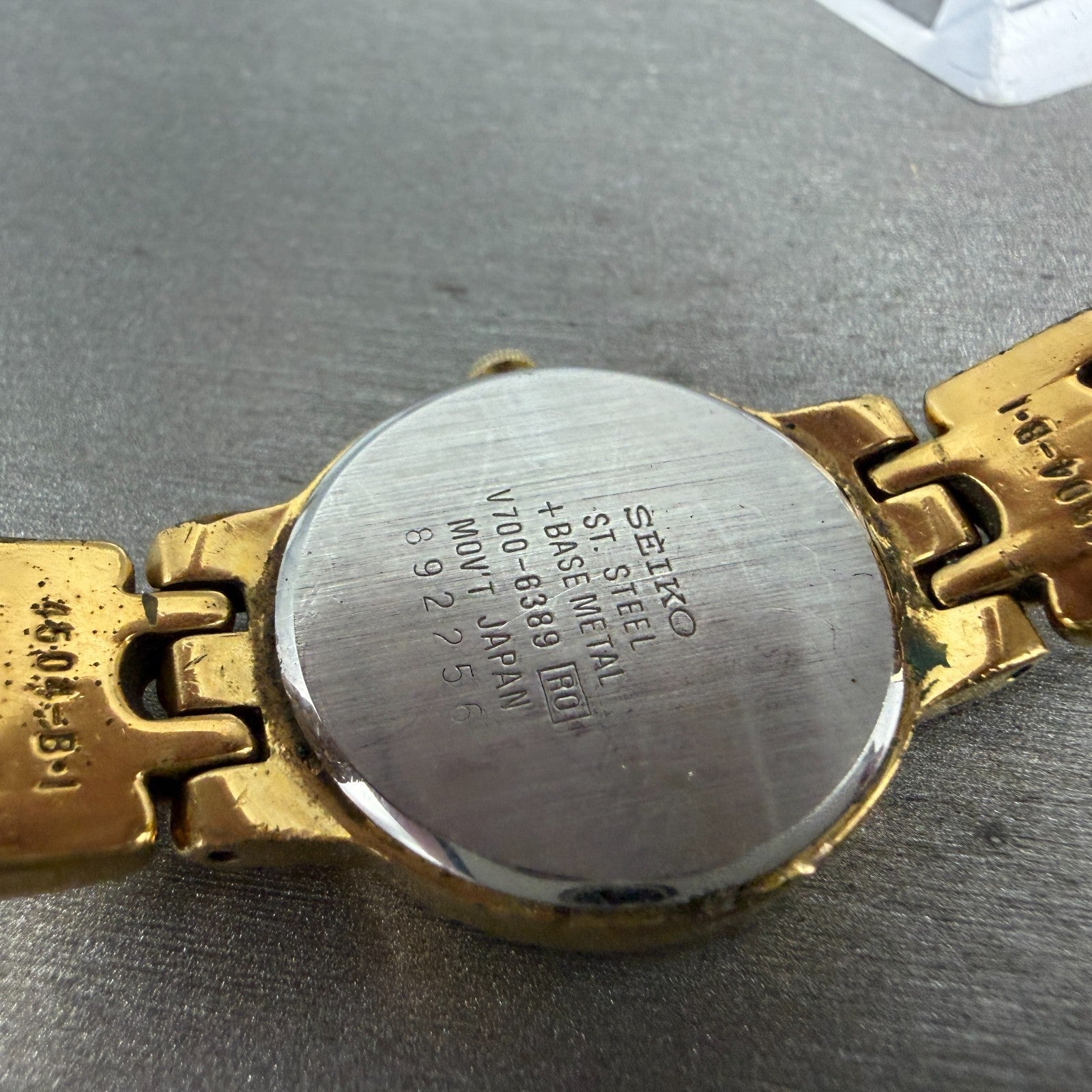 Seiko Watch Women 24mm Cream Dial Gold  Tone Round V700-6389 New Battery9