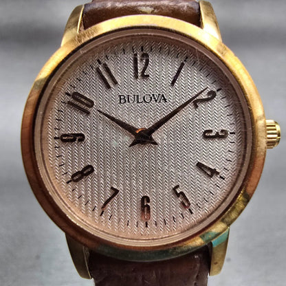 Bulova Watch Women 27mm White Dial Gold Tone Round 97L121 New Battery Vintage1