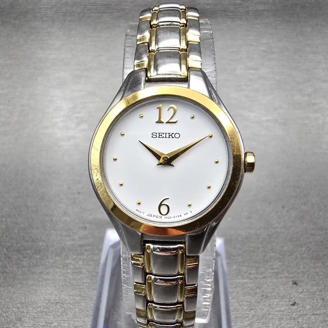 Seiko Watch Women 23mm White Dial Two Tone Round 1N00-0RM0 New Battery Vintage0